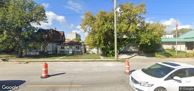 Larawan ng 351 Des Meurons Street sa Winnipeg, Manitoba