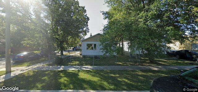 Larawan ng 412 Bertrand Street sa Winnipeg, Manitoba