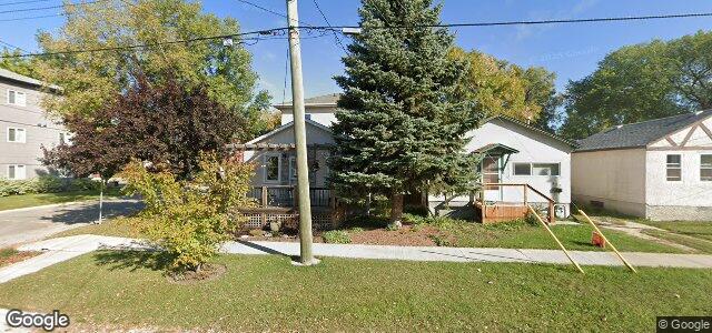 Larawan ng 421 Bertrand Street sa Winnipeg, Manitoba
