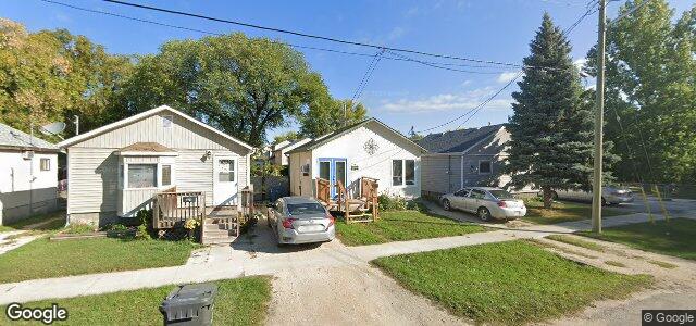 Larawan ng 429 Bertrand Street sa Winnipeg, Manitoba