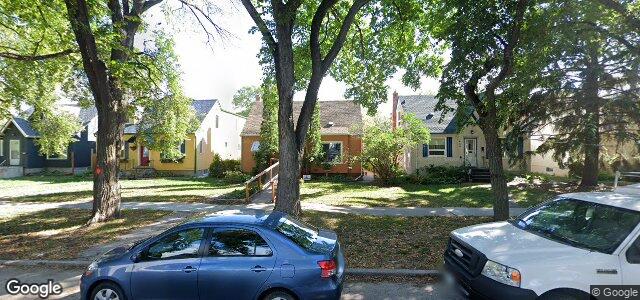 Larawan ng 454 Louis Riel Street sa Winnipeg, Manitoba