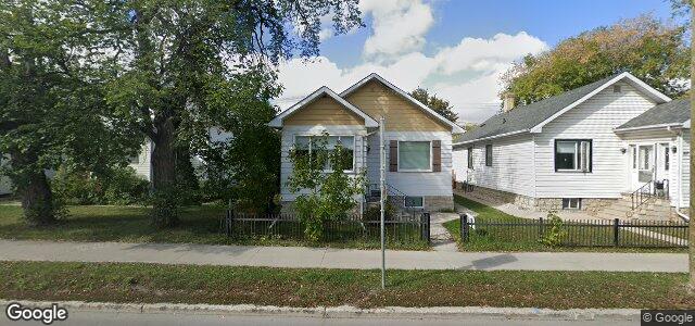 Larawan ng 555 Des Meurons Street sa Winnipeg, Manitoba