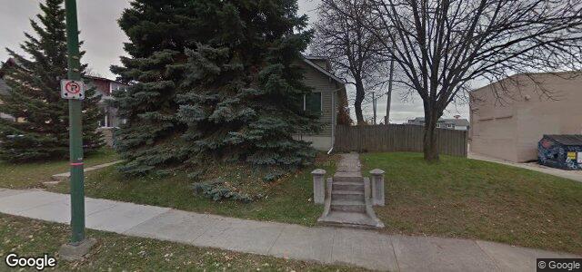 Photo of 164 Chalmers Avenue in Winnipeg, Manitoba