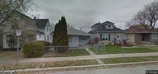Larawan ng 171 Chalmers Avenue sa Winnipeg, Manitoba