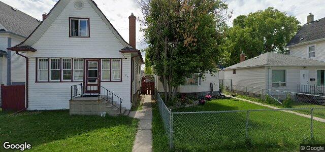 Photo of 174 Harbison Avenue W in Winnipeg, Manitoba