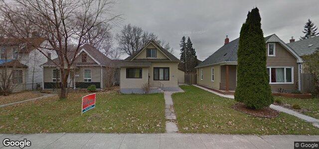 Photo of 176 Chalmers Avenue in Winnipeg, Manitoba