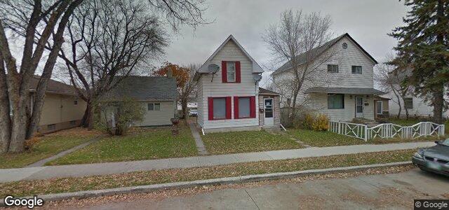 Larawan ng 183 Chalmers Avenue sa Winnipeg, Manitoba