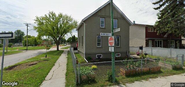 Larawan ng 200 Mcintosh Avenue sa Winnipeg, Manitoba