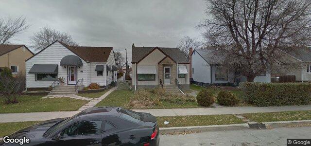 Larawan ng 205 Chalmers Avenue sa Winnipeg, Manitoba