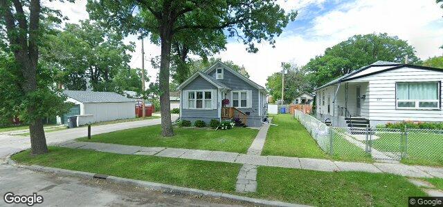 Larawan ng 207 Winterton Avenue sa Winnipeg, Manitoba