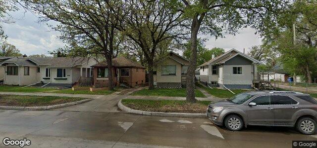 Larawan ng 210 Munroe Avenue sa Winnipeg, Manitoba