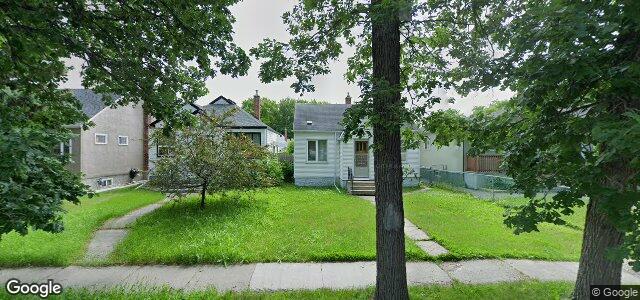 Photo of 214 Winterton Avenue in Winnipeg, Manitoba