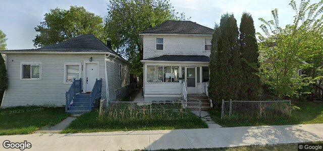 Larawan ng 220 Bowman Avenue sa Winnipeg, Manitoba