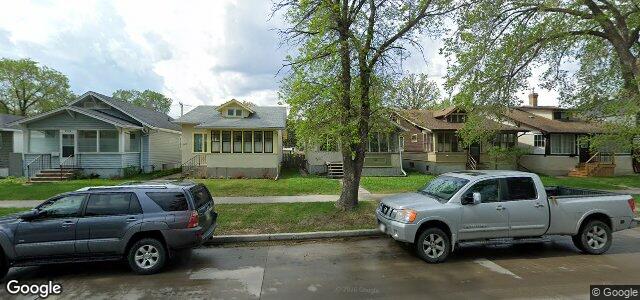 Larawan ng 240 Munroe Avenue sa Winnipeg, Manitoba