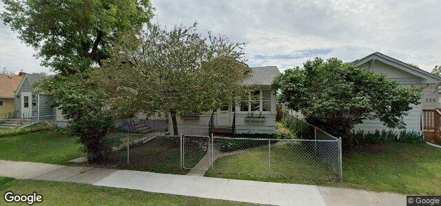 Larawan ng 240 Winterton Avenue sa Winnipeg, Manitoba