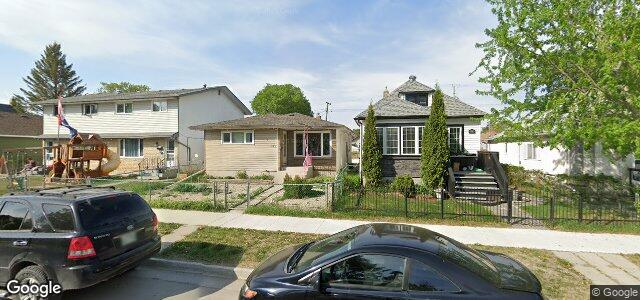 Photo of 245 Bowman Avenue in Winnipeg, Manitoba