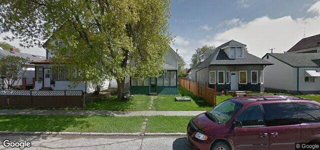 Larawan ng 245 Larsen Avenue sa Winnipeg, Manitoba