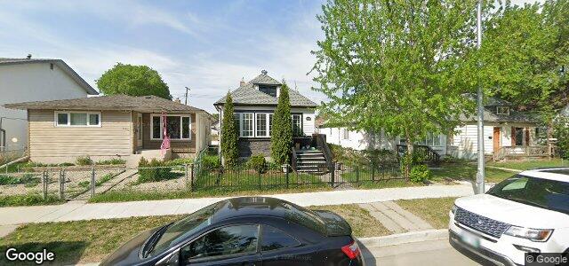 Photo of 249 Bowman Avenue in Winnipeg, Manitoba