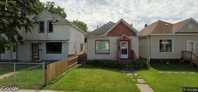 Larawan ng 256 Harbison Avenue W sa Winnipeg, Manitoba