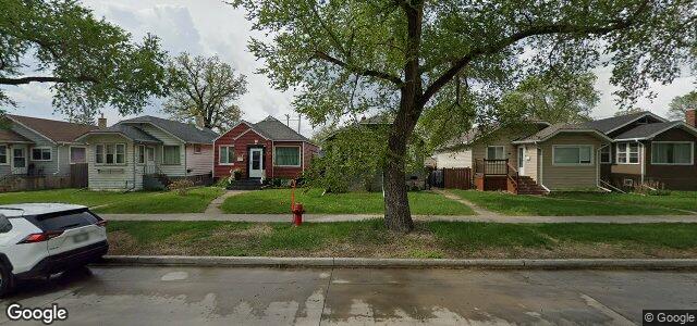 Larawan ng 256 Munroe Avenue sa Winnipeg, Manitoba