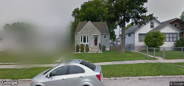 Larawan ng 271 Poplar Avenue sa Winnipeg, Manitoba