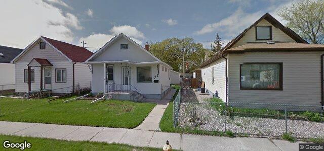 Larawan ng 272 Larsen Avenue sa Winnipeg, Manitoba
