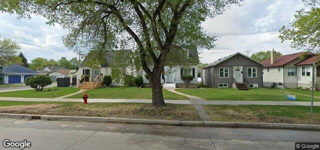 Larawan ng 272 Munroe Avenue sa Winnipeg, Manitoba
