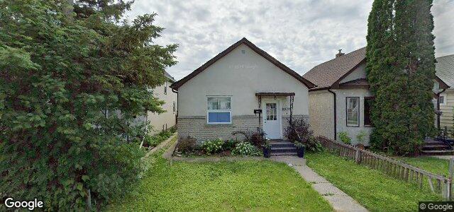 Larawan ng 290 Martin Avenue W sa Winnipeg, Manitoba