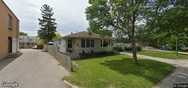 Larawan ng 298 Poplar Avenue sa Winnipeg, Manitoba