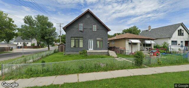 Larawan ng 301 Winterton Avenue sa Winnipeg, Manitoba