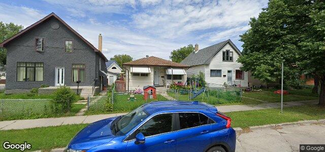 Larawan ng 305 Winterton Avenue sa Winnipeg, Manitoba