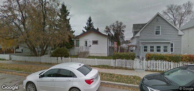 Larawan ng 309 Chalmers Avenue sa Winnipeg, Manitoba