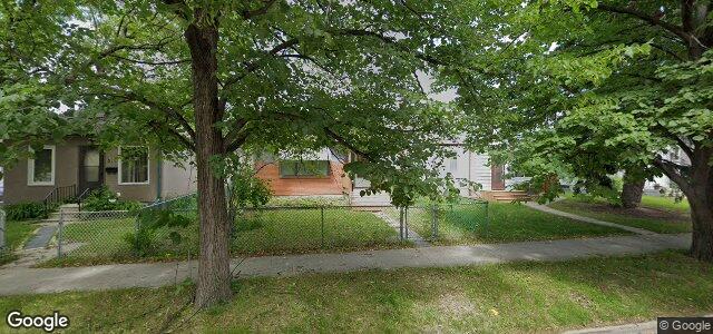 Larawan ng 313 Winterton Avenue sa Winnipeg, Manitoba