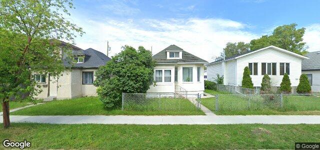 Larawan ng 315 Larsen Avenue sa Winnipeg, Manitoba