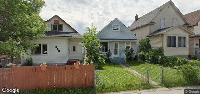 Larawan ng 320 Harbison Avenue W sa Winnipeg, Manitoba