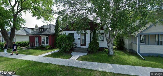 Larawan ng 328 Larsen Avenue sa Winnipeg, Manitoba