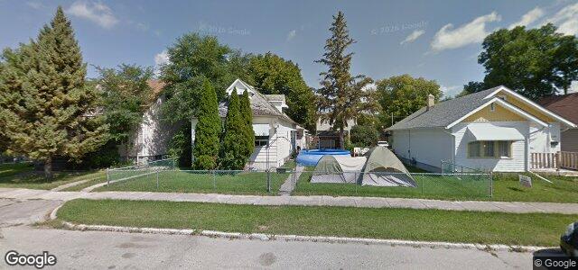 Larawan ng 335 Jamison Avenue sa Winnipeg, Manitoba