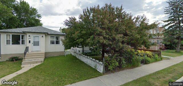 Photo of 343 Chalmers Avenue in Winnipeg, Manitoba