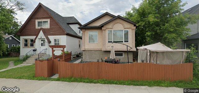 Larawan ng 344 Chalmers Avenue sa Winnipeg, Manitoba