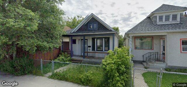 Larawan ng 348 Martin Avenue W sa Winnipeg, Manitoba