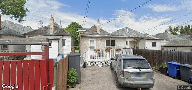 Larawan ng 350 Harbison Avenue W sa Winnipeg, Manitoba