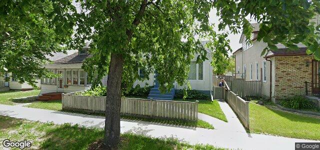 Larawan ng 350 Larsen Avenue sa Winnipeg, Manitoba