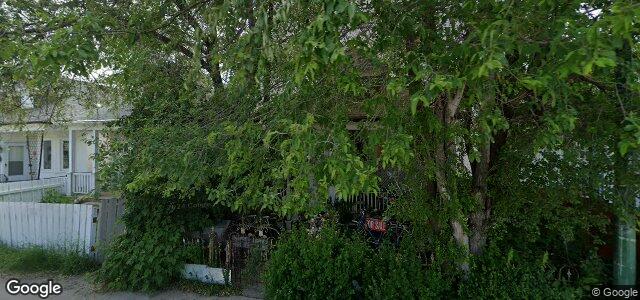 Larawan ng 350 Martin Avenue W sa Winnipeg, Manitoba