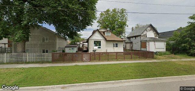Larawan ng 351 William Newton Avenue sa Winnipeg, Manitoba