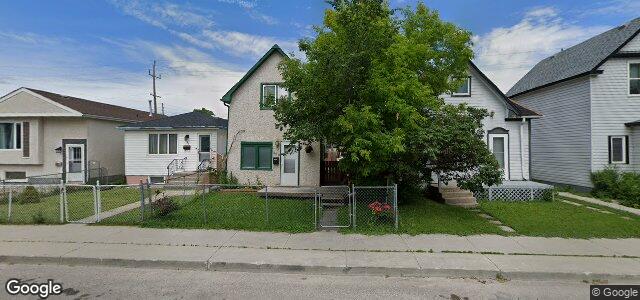 Larawan ng 353 Martin Avenue W sa Winnipeg, Manitoba