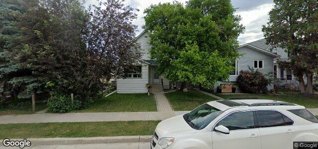 Larawan ng 359 Chalmers Avenue sa Winnipeg, Manitoba