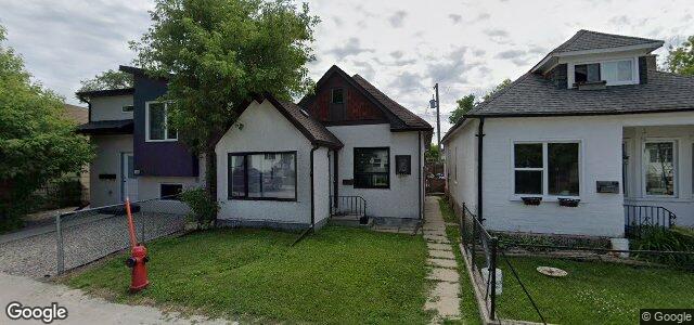 Larawan ng 360 Martin Avenue W sa Winnipeg, Manitoba