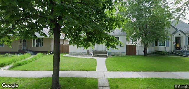 Larawan ng 360 Winterton Avenue sa Winnipeg, Manitoba