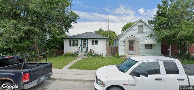 Larawan ng 361 Martin Avenue W sa Winnipeg, Manitoba