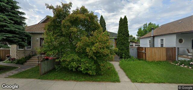 Larawan ng 364 Chalmers Avenue sa Winnipeg, Manitoba